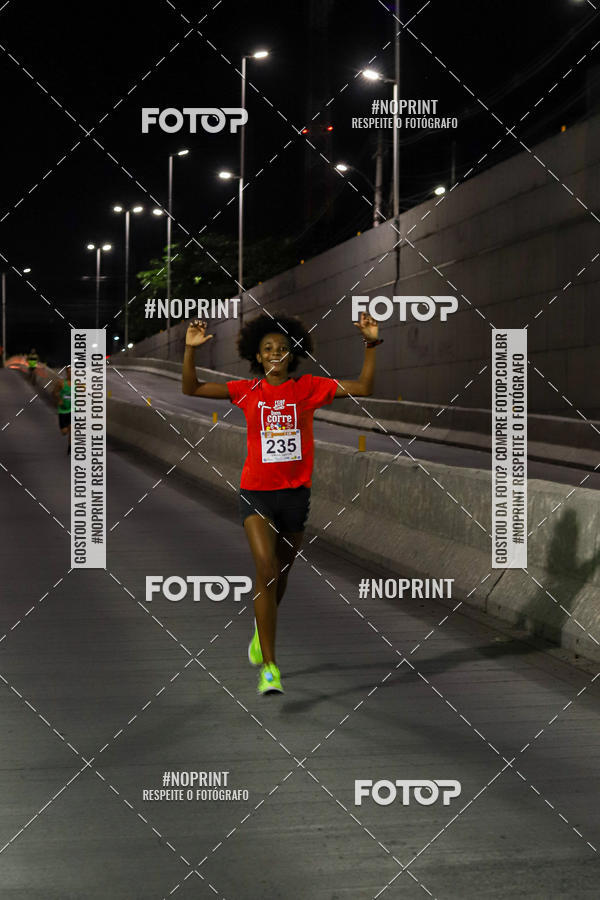 Buy your photos of the eventFEIRA NIGHT RUN AN�LISE 2019 on Fotop