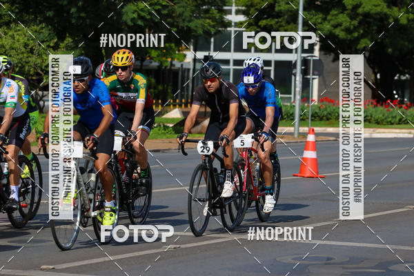 Buy your photos of the event100KM DE BRASLIA-COPA RESENHA MASTER DE CICLISMO. on Fotop