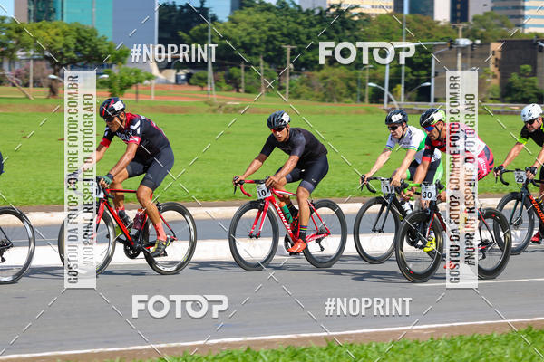 Buy your photos of the event100KM DE BRASLIA-COPA RESENHA MASTER DE CICLISMO. on Fotop