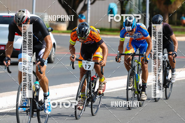 Buy your photos of the event100KM DE BRASLIA-COPA RESENHA MASTER DE CICLISMO. on Fotop
