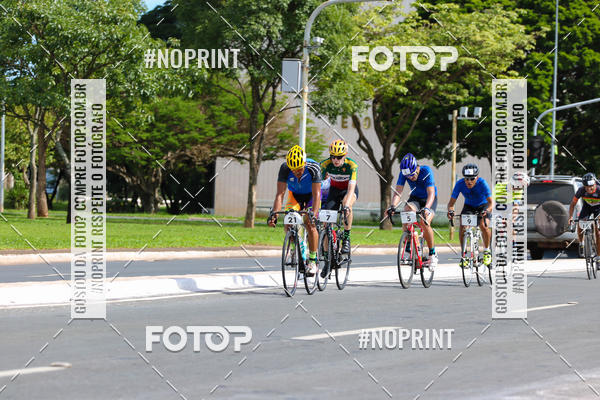Buy your photos of the event100KM DE BRASLIA-COPA RESENHA MASTER DE CICLISMO. on Fotop
