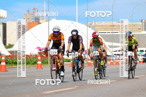 Acquista le foto dell'evento100KM DE BRASLIA-COPA RESENHA MASTER DE CICLISMO. in Fotop