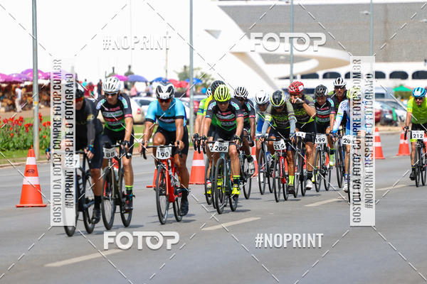 Buy your photos of the event100KM DE BRASLIA-COPA RESENHA MASTER DE CICLISMO. on Fotop