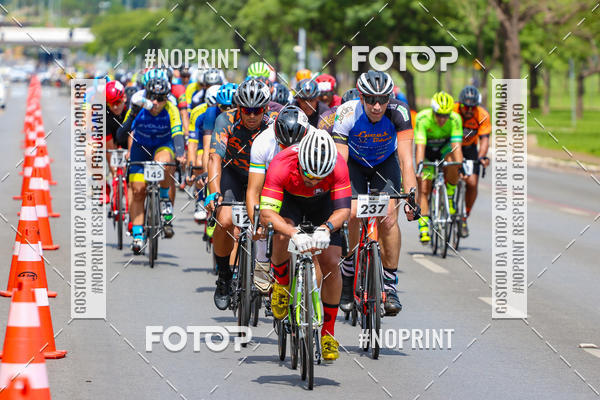 Buy your photos of the event100KM DE BRASLIA-COPA RESENHA MASTER DE CICLISMO. on Fotop