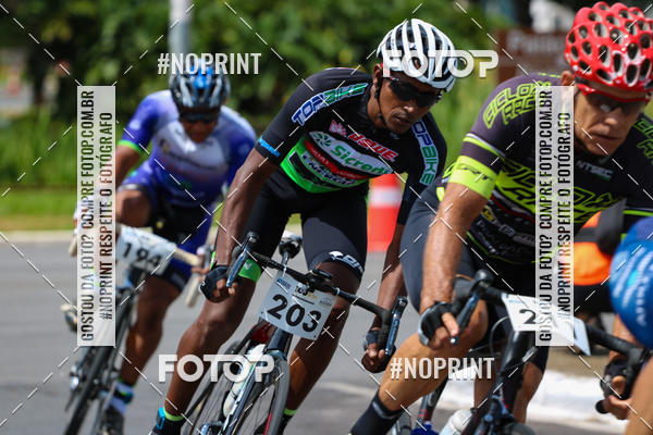 Buy your photos of the event100KM DE BRASLIA-COPA RESENHA MASTER DE CICLISMO. on Fotop