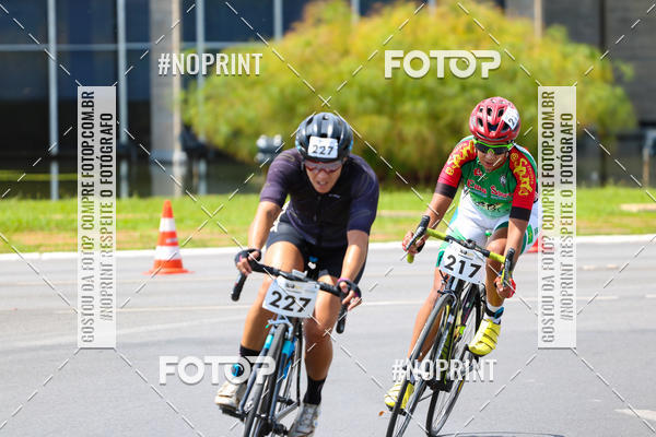 Buy your photos of the event100KM DE BRASLIA-COPA RESENHA MASTER DE CICLISMO. on Fotop