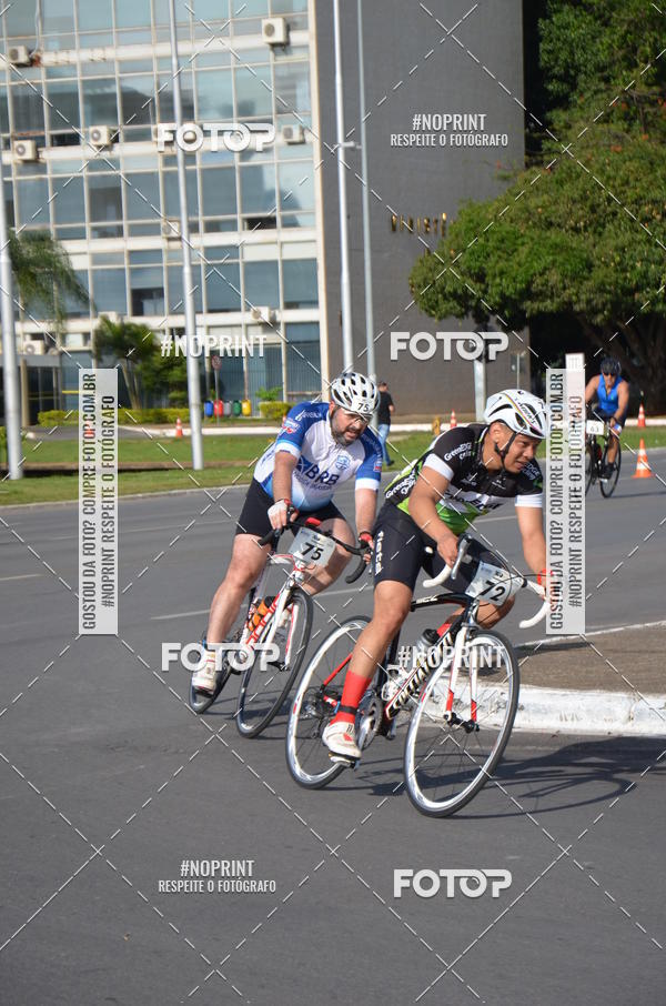 Buy your photos of the event100KM DE BRASLIA-COPA RESENHA MASTER DE CICLISMO. on Fotop