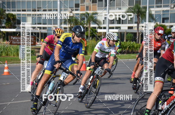 Buy your photos of the event100KM DE BRASLIA-COPA RESENHA MASTER DE CICLISMO. on Fotop