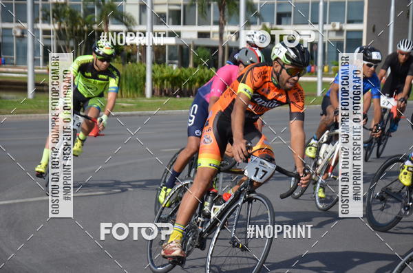Buy your photos of the event100KM DE BRASLIA-COPA RESENHA MASTER DE CICLISMO. on Fotop