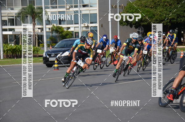 Buy your photos of the event100KM DE BRASLIA-COPA RESENHA MASTER DE CICLISMO. on Fotop