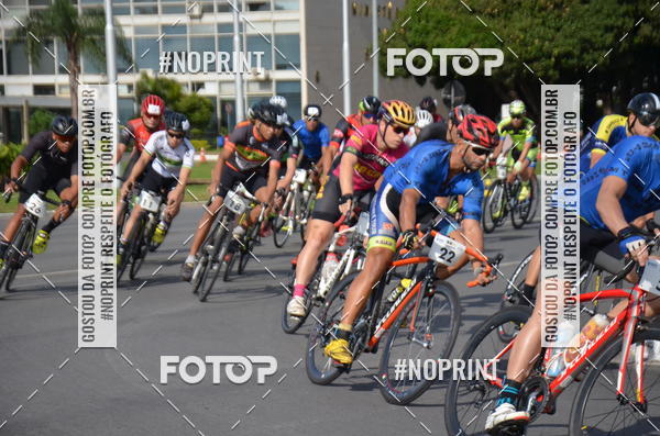 Buy your photos of the event100KM DE BRASLIA-COPA RESENHA MASTER DE CICLISMO. on Fotop