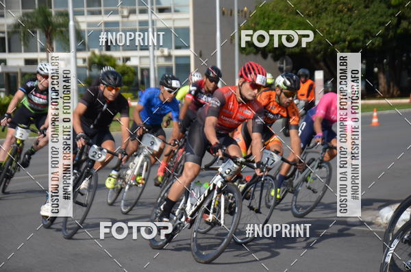 Buy your photos of the event100KM DE BRASLIA-COPA RESENHA MASTER DE CICLISMO. on Fotop
