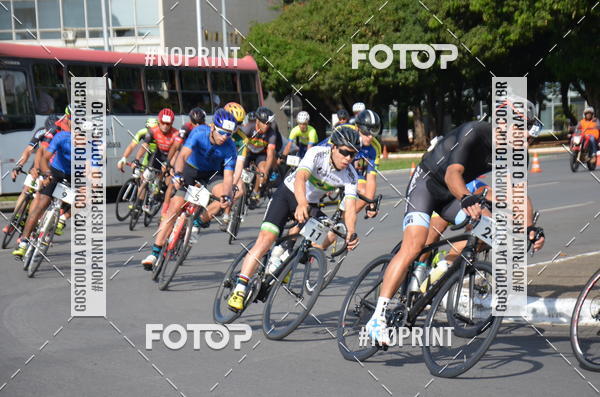 Buy your photos of the event100KM DE BRASLIA-COPA RESENHA MASTER DE CICLISMO. on Fotop