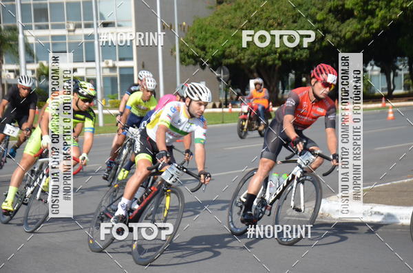 Buy your photos of the event100KM DE BRASLIA-COPA RESENHA MASTER DE CICLISMO. on Fotop