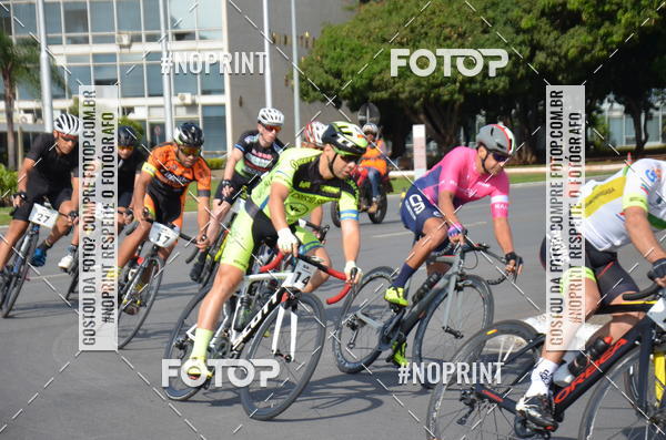 Buy your photos of the event100KM DE BRASLIA-COPA RESENHA MASTER DE CICLISMO. on Fotop