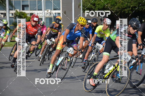 Buy your photos of the event100KM DE BRASLIA-COPA RESENHA MASTER DE CICLISMO. on Fotop