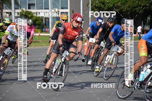 Buy your photos of the event100KM DE BRASLIA-COPA RESENHA MASTER DE CICLISMO. on Fotop