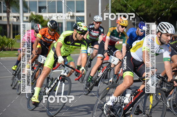 Buy your photos of the event100KM DE BRASLIA-COPA RESENHA MASTER DE CICLISMO. on Fotop