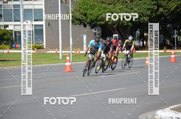 Buy your photos of the event100KM DE BRASLIA-COPA RESENHA MASTER DE CICLISMO. on Fotop
