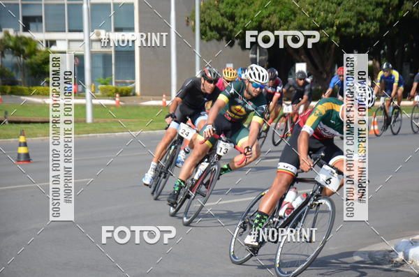 Buy your photos of the event100KM DE BRASLIA-COPA RESENHA MASTER DE CICLISMO. on Fotop