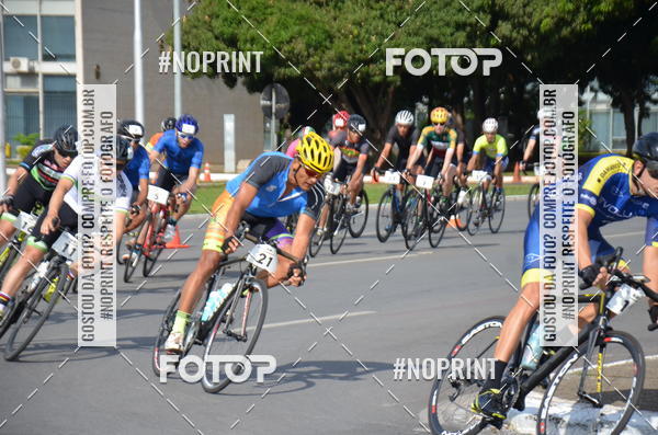 Buy your photos of the event100KM DE BRASLIA-COPA RESENHA MASTER DE CICLISMO. on Fotop