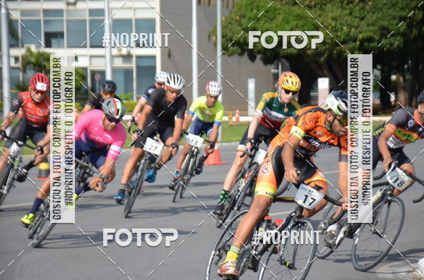 Buy your photos of the event100KM DE BRASLIA-COPA RESENHA MASTER DE CICLISMO. on Fotop