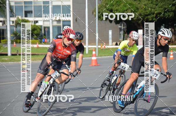 Buy your photos of the event100KM DE BRASLIA-COPA RESENHA MASTER DE CICLISMO. on Fotop