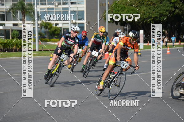 Buy your photos of the event100KM DE BRASLIA-COPA RESENHA MASTER DE CICLISMO. on Fotop