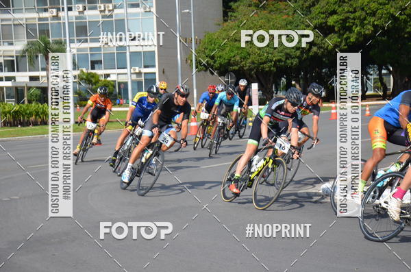 Buy your photos of the event100KM DE BRASLIA-COPA RESENHA MASTER DE CICLISMO. on Fotop