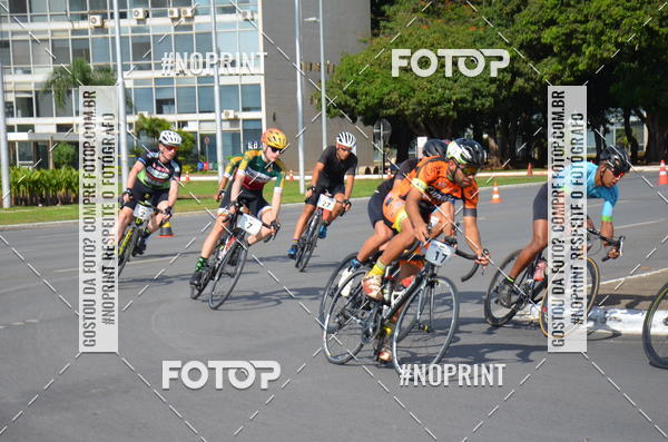 Buy your photos of the event100KM DE BRASLIA-COPA RESENHA MASTER DE CICLISMO. on Fotop