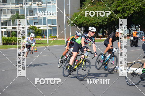 Buy your photos of the event100KM DE BRASLIA-COPA RESENHA MASTER DE CICLISMO. on Fotop