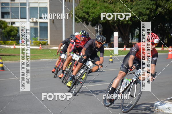 Buy your photos of the event100KM DE BRASLIA-COPA RESENHA MASTER DE CICLISMO. on Fotop