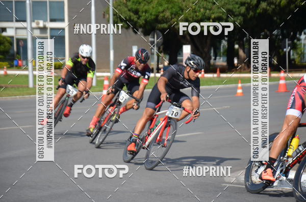 Buy your photos of the event100KM DE BRASLIA-COPA RESENHA MASTER DE CICLISMO. on Fotop