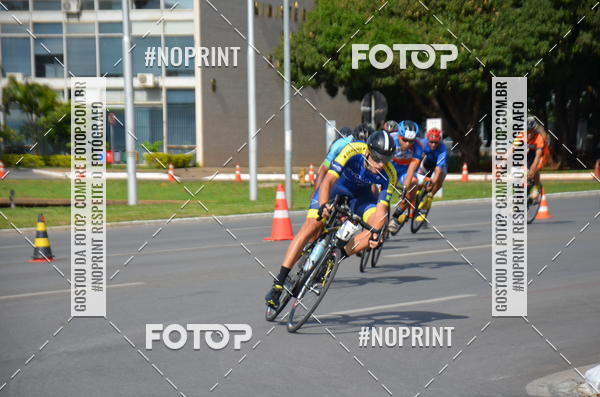 Buy your photos of the event100KM DE BRASLIA-COPA RESENHA MASTER DE CICLISMO. on Fotop