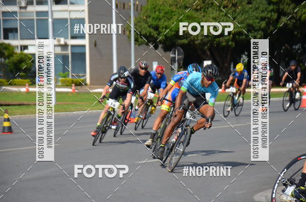 Buy your photos of the event100KM DE BRASLIA-COPA RESENHA MASTER DE CICLISMO. on Fotop