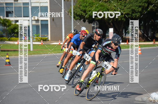 Buy your photos of the event100KM DE BRASLIA-COPA RESENHA MASTER DE CICLISMO. on Fotop