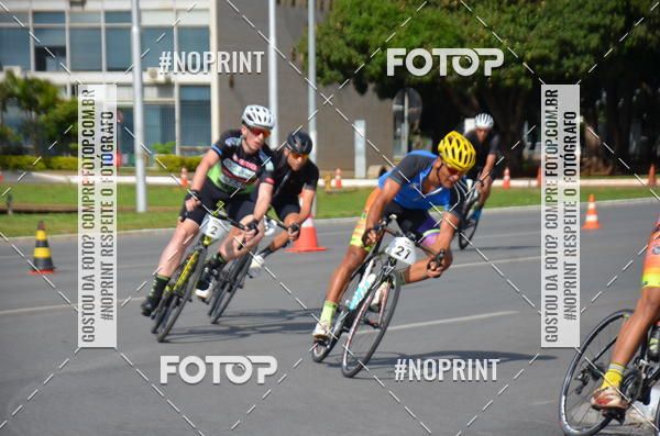 Buy your photos of the event100KM DE BRASLIA-COPA RESENHA MASTER DE CICLISMO. on Fotop