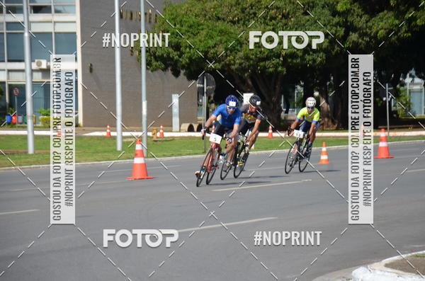 Buy your photos of the event100KM DE BRASLIA-COPA RESENHA MASTER DE CICLISMO. on Fotop