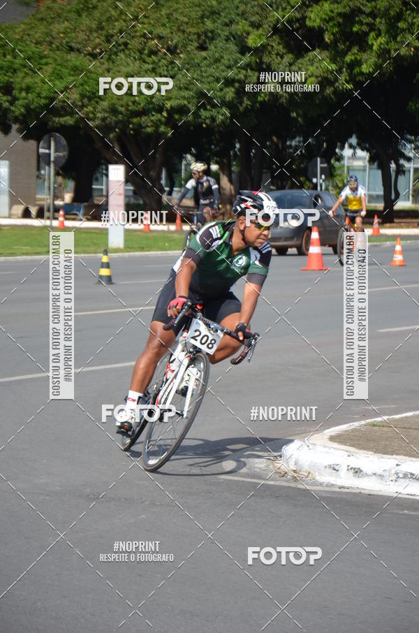 Buy your photos of the event100KM DE BRASLIA-COPA RESENHA MASTER DE CICLISMO. on Fotop