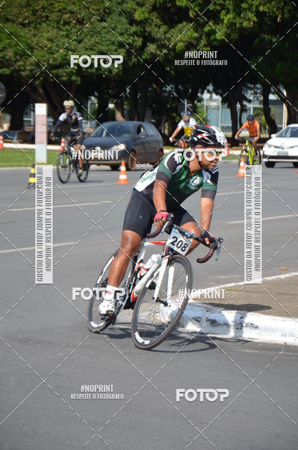 Buy your photos of the event100KM DE BRASLIA-COPA RESENHA MASTER DE CICLISMO. on Fotop