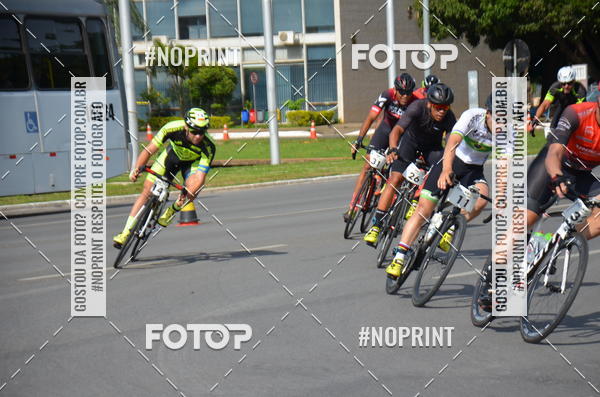 Buy your photos of the event100KM DE BRASLIA-COPA RESENHA MASTER DE CICLISMO. on Fotop