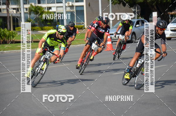 Buy your photos of the event100KM DE BRASLIA-COPA RESENHA MASTER DE CICLISMO. on Fotop