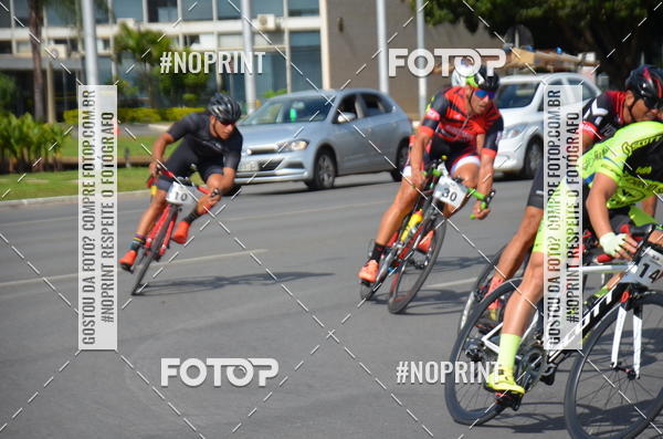 Buy your photos of the event100KM DE BRASLIA-COPA RESENHA MASTER DE CICLISMO. on Fotop