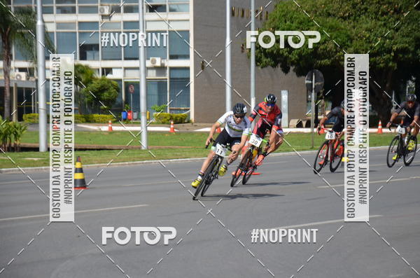 Buy your photos of the event100KM DE BRASLIA-COPA RESENHA MASTER DE CICLISMO. on Fotop