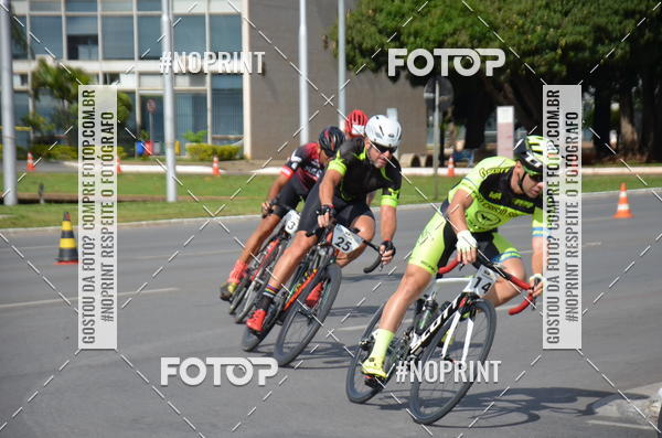 Buy your photos of the event100KM DE BRASLIA-COPA RESENHA MASTER DE CICLISMO. on Fotop