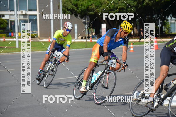 Buy your photos of the event100KM DE BRASLIA-COPA RESENHA MASTER DE CICLISMO. on Fotop