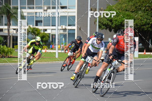 Buy your photos of the event100KM DE BRASLIA-COPA RESENHA MASTER DE CICLISMO. on Fotop