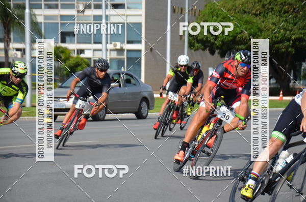 Buy your photos of the event100KM DE BRASLIA-COPA RESENHA MASTER DE CICLISMO. on Fotop