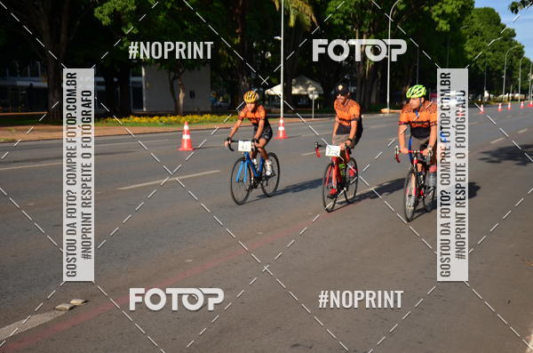 Compre as suas fotos do evento100KM DE BRASLIA-COPA RESENHA MASTER DE CICLISMO. no Fotop