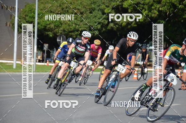 Buy your photos of the event100KM DE BRASLIA-COPA RESENHA MASTER DE CICLISMO. on Fotop
